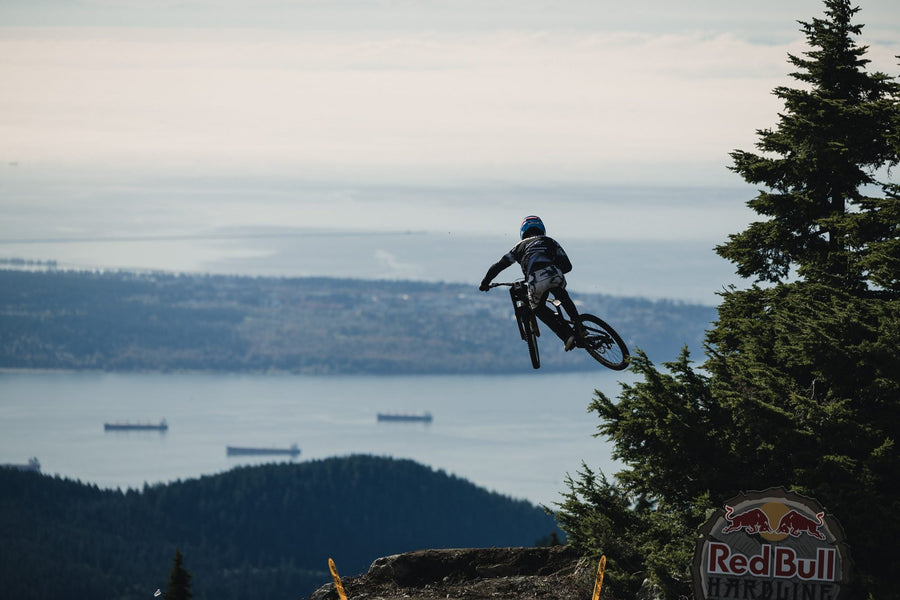 Deity + Felipe Agurto: el setup de campeón de DH que corrió el Red Bull Hardline BC