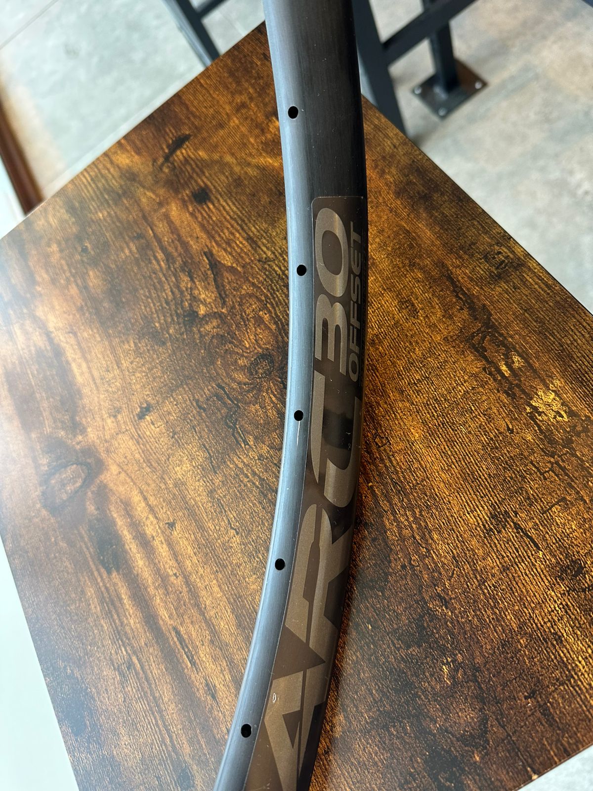 LLANTA RACE FACE ARC30 29´32H