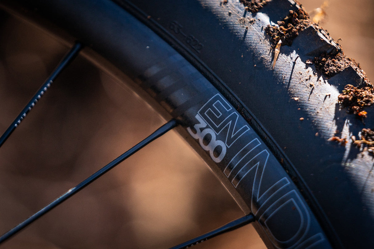 LLANTA ENDURO 300 27.5 32H (INDUSTRY NINE)