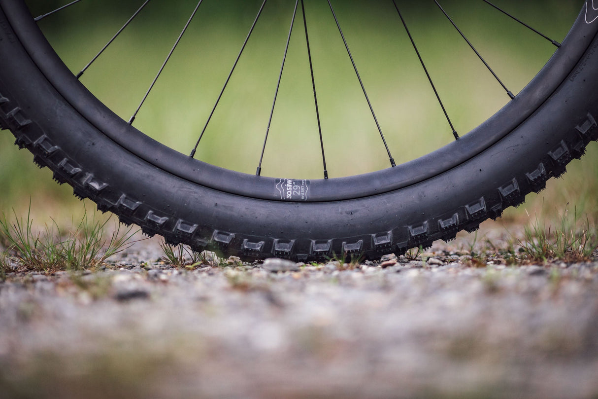 LLANTA ENDURO-S 29 28H INDUSTRY NINE