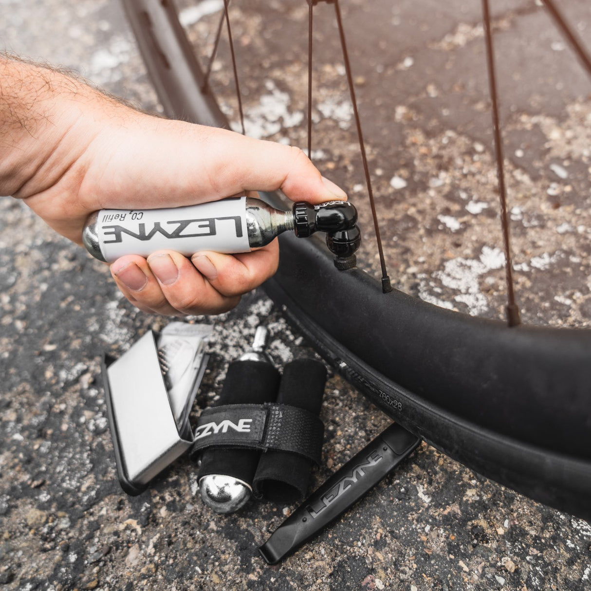 Cabezal Dispensador Co2 2 En 1 Lezyne Black