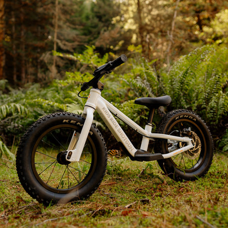 Dirt Hero en acción en terreno offroad