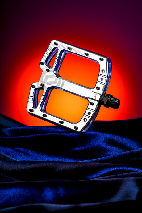 PEDAL FLAT DEITY TMAC ROJO