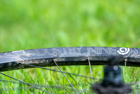 LLANTA ENDURO-S 29 28H INDUSTRY NINE