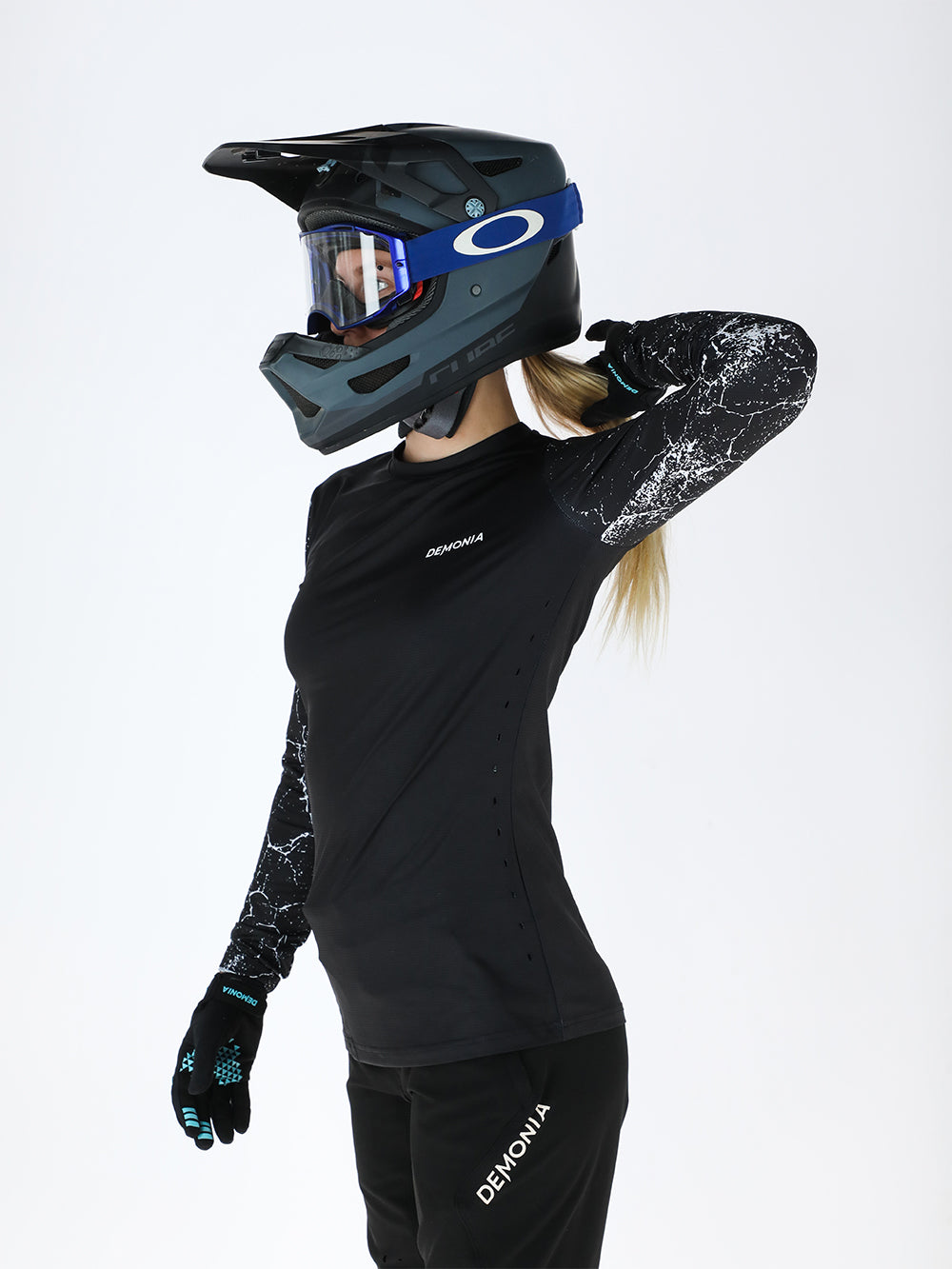 JERSEY MUJER NEGRO