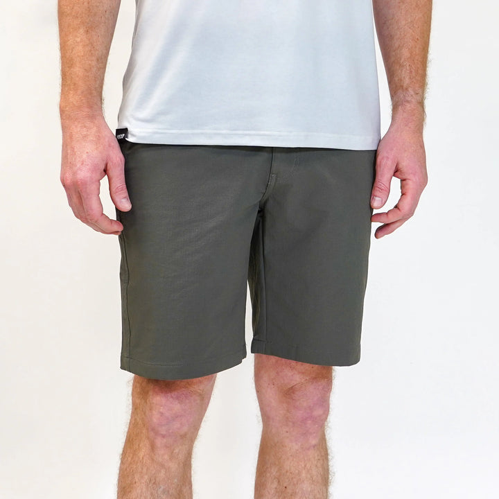 A.T. Plus Short Fossil Grey