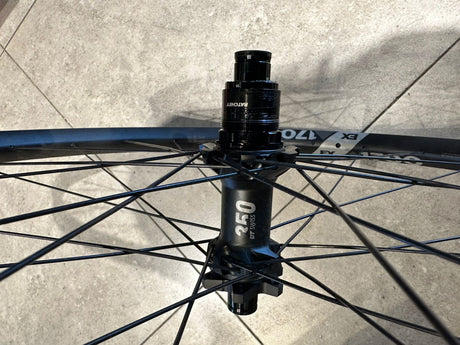 Wheelset DT Swiss 350 aro 29 / EX1700 Boost.  15x110/12x148 XD